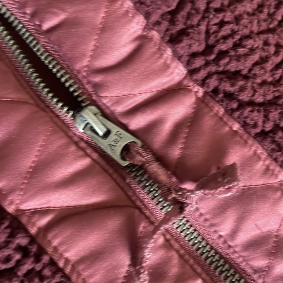 Abercrombie and Fitch Red Sherpa Jacket Size S - Picture 12 of 15